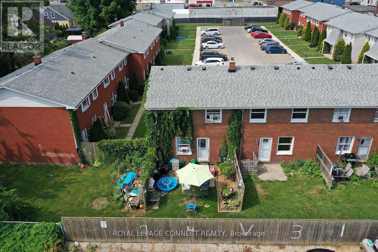 












14 - 16 ORCHARD PLACE

,
Chatham-Kent,




Ontario
N7M1A6

