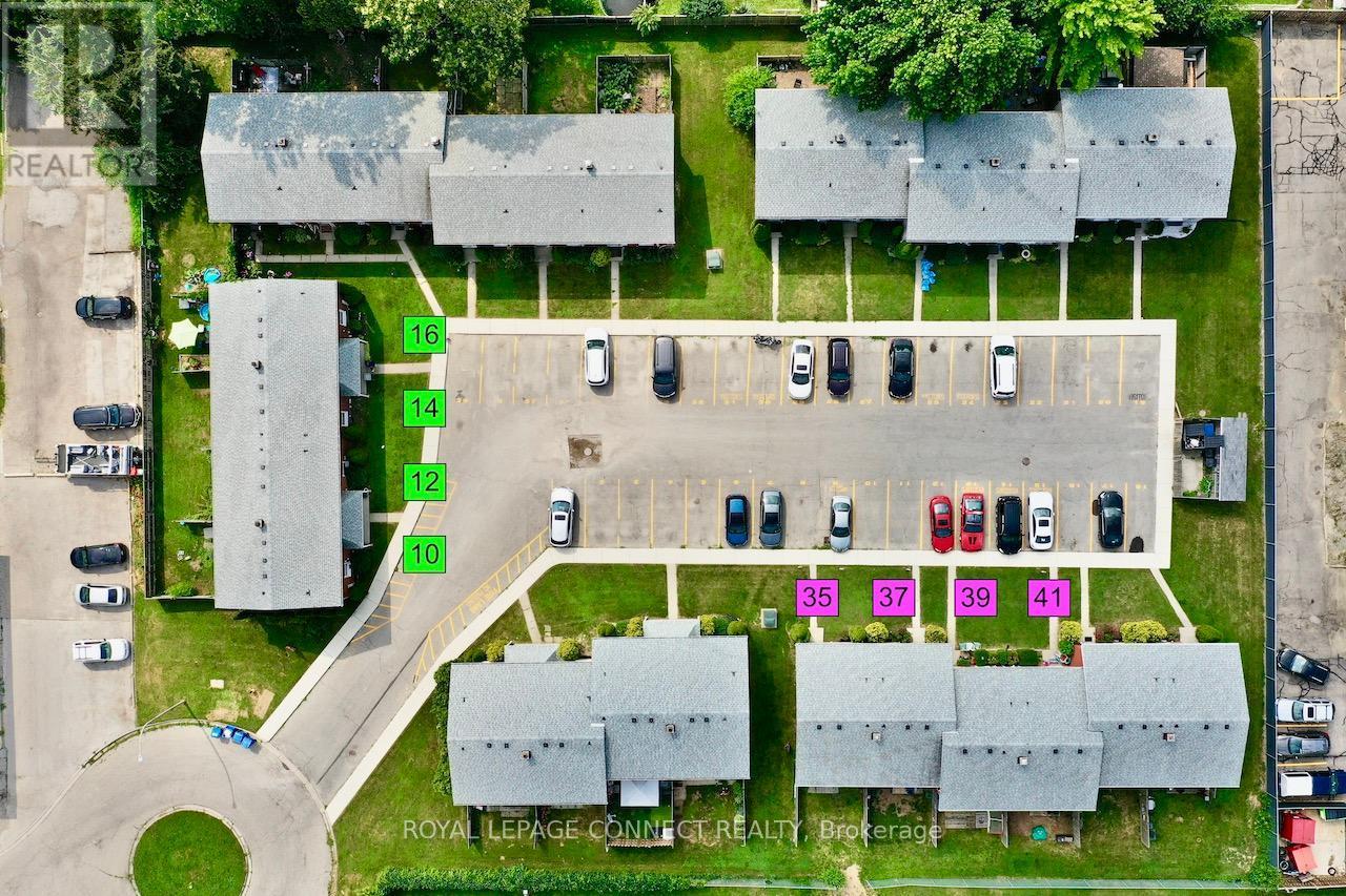 












4 - 39 ORCHARD PLACE

,
Chatham-Kent,




Ontario
N7M1A6

