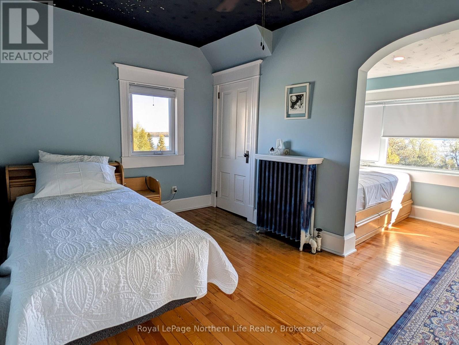 












702 RORKE AVENUE

,
Temiskaming Shores (Haileybury),




Ontario
P0J1K0

