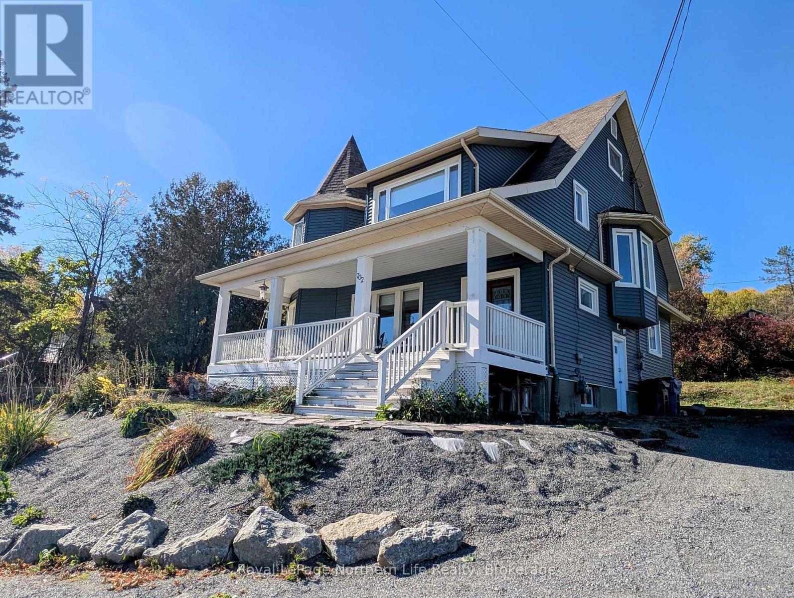 












702 RORKE AVENUE

,
Temiskaming Shores (Haileybury),




Ontario
P0J1K0

