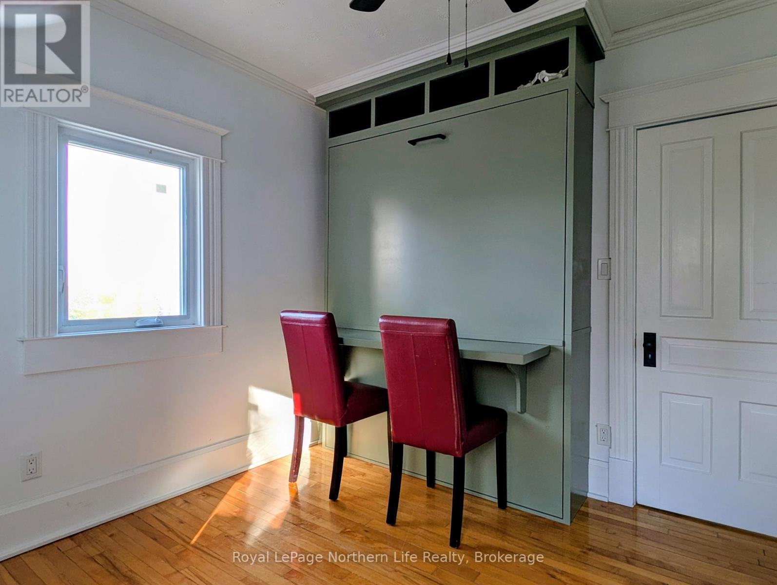 












702 RORKE AVENUE

,
Temiskaming Shores (Haileybury),




Ontario
P0J1K0

