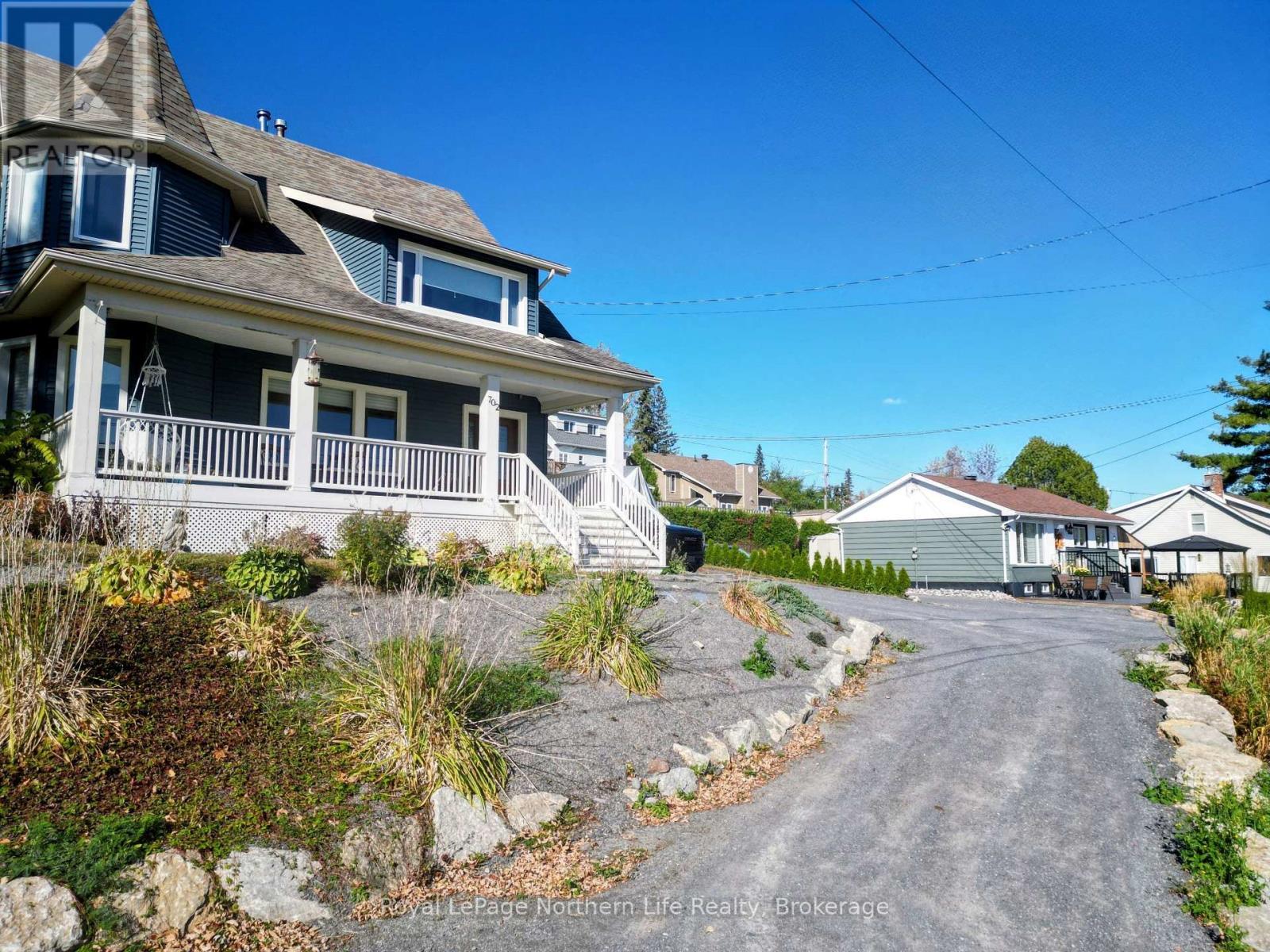 












702 RORKE AVENUE

,
Temiskaming Shores (Haileybury),




Ontario
P0J1K0

