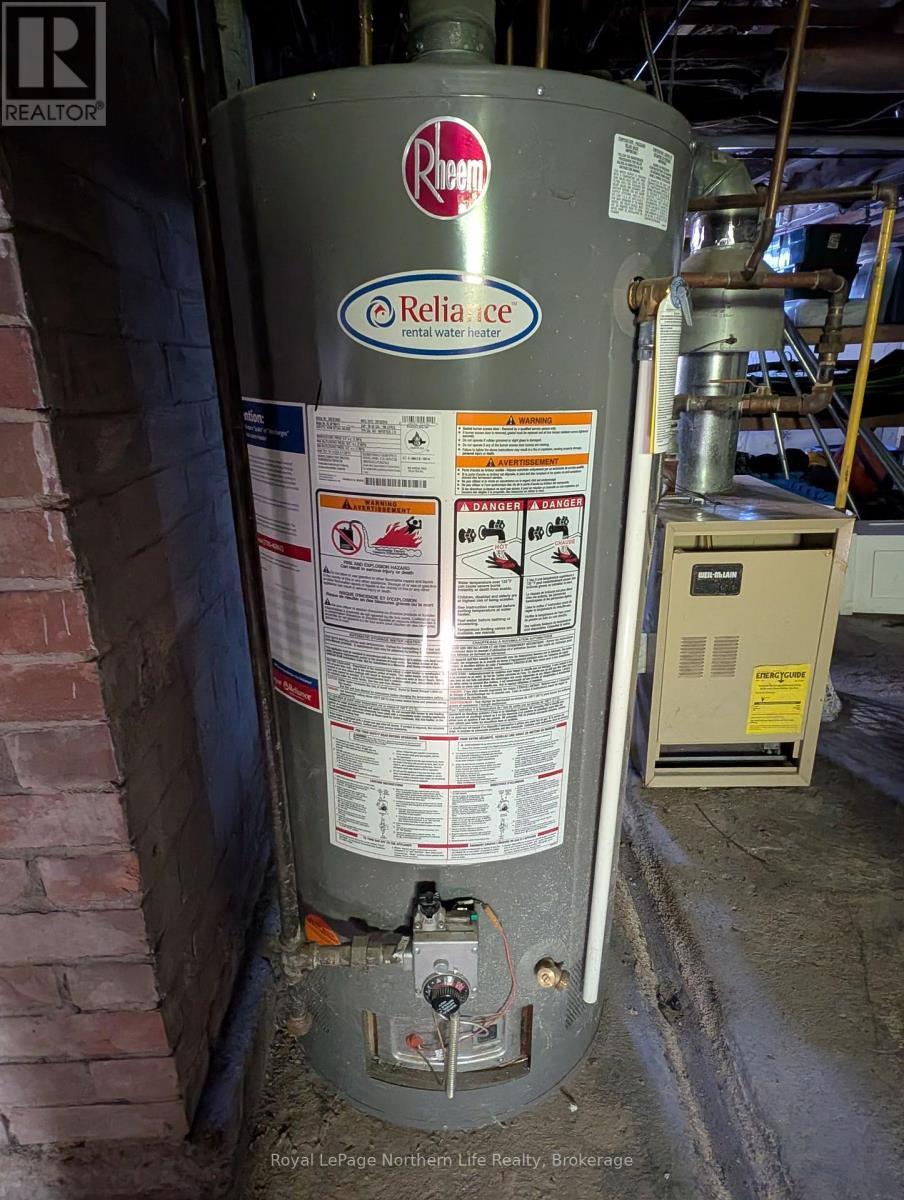 












702 RORKE AVENUE

,
Temiskaming Shores (Haileybury),




Ontario
P0J1K0

