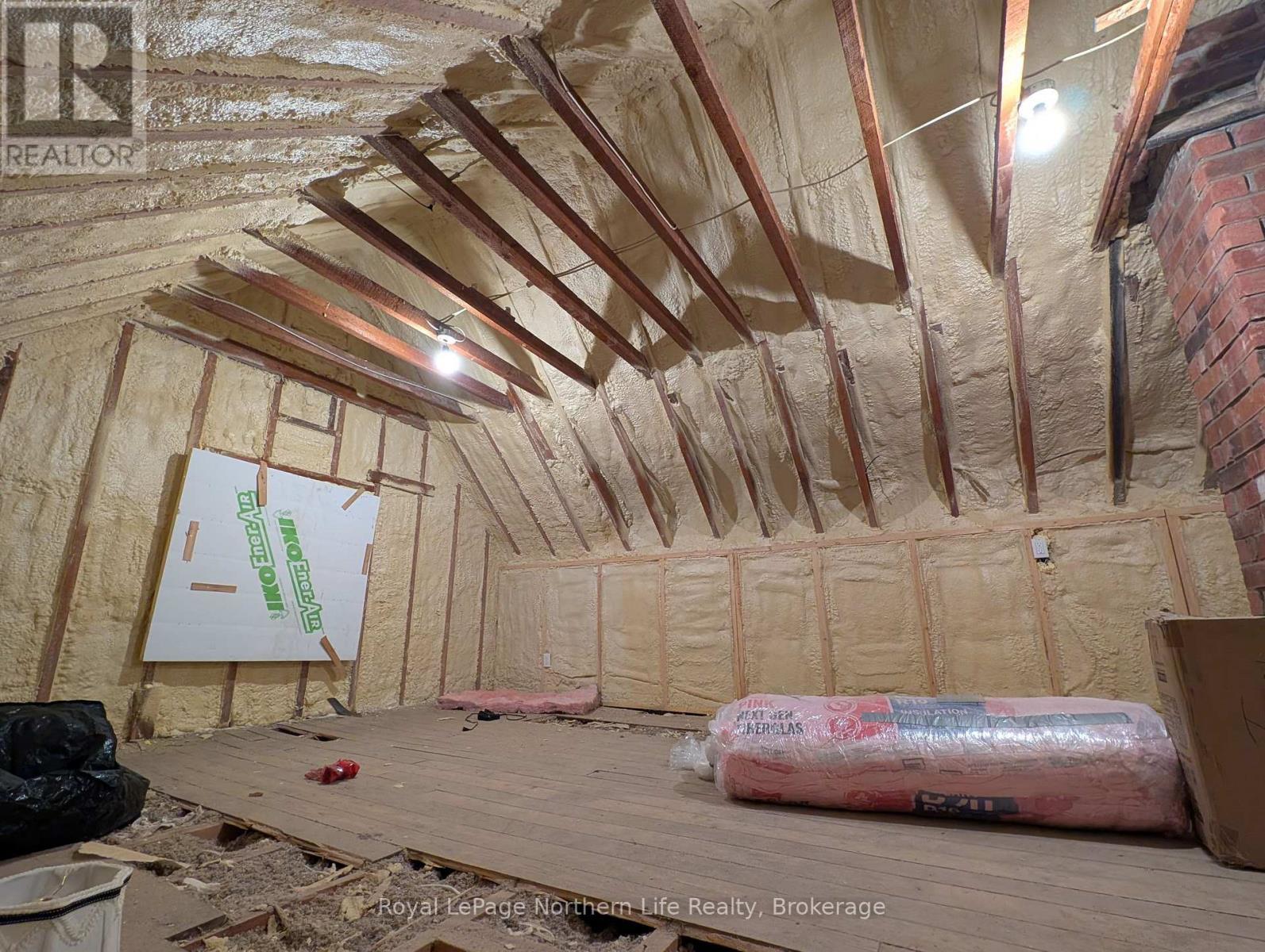 












702 RORKE AVENUE

,
Temiskaming Shores (Haileybury),




Ontario
P0J1K0

