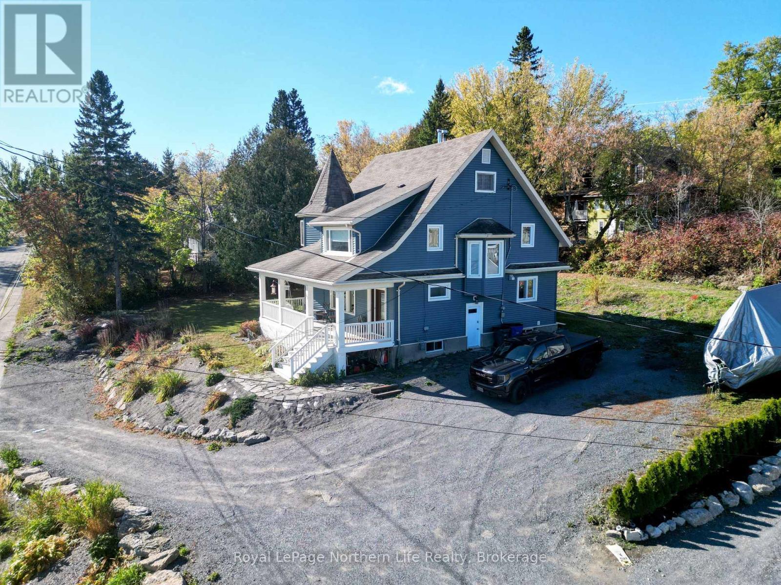 












702 RORKE AVENUE

,
Temiskaming Shores (Haileybury),




Ontario
P0J1K0

