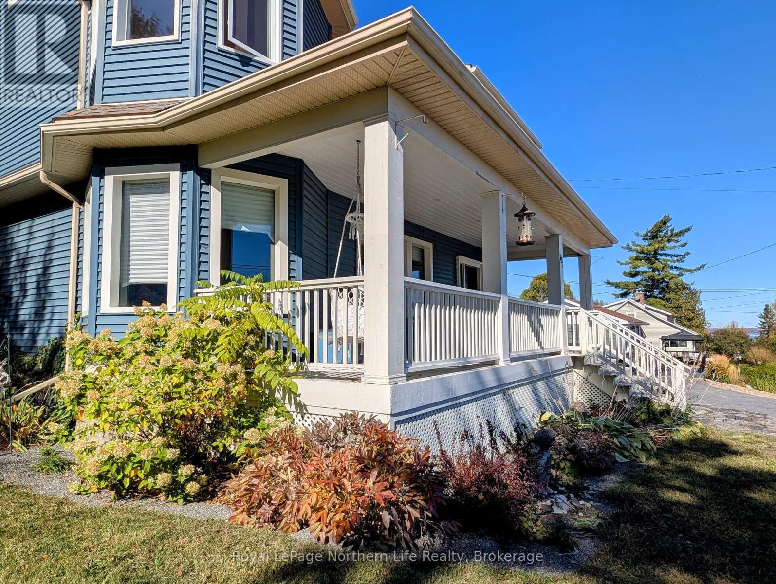 












702 RORKE AVENUE

,
Temiskaming Shores (Haileybury),




Ontario
P0J1K0

