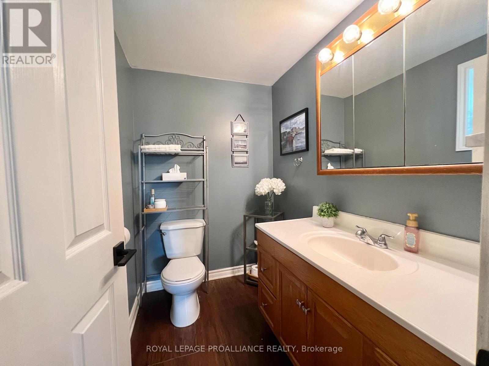 












41 SILLS ROAD

,
Centre Hastings,




Ontario
K0K3E0

