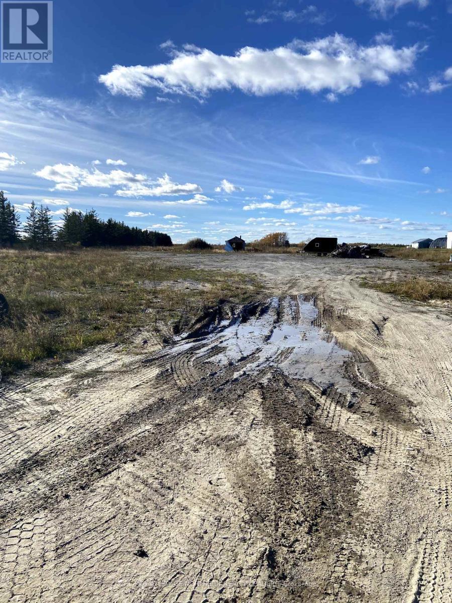 












LOT 5 CON 5 SHIRLEY STREET

,
Timmins (MTJ - 101 West),







Ontario
P4R0G3

