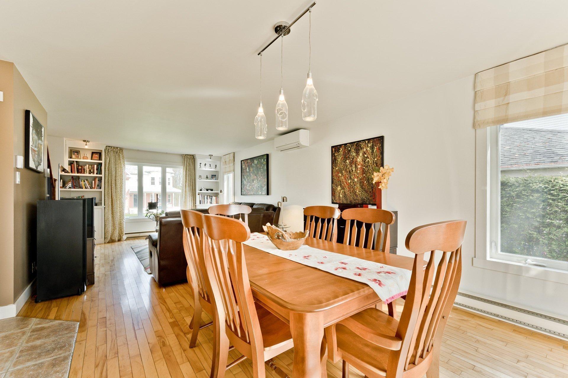 









3270


Rue Marika

,
Sherbrooke (Fleurimont),




QC
J1G5H4

