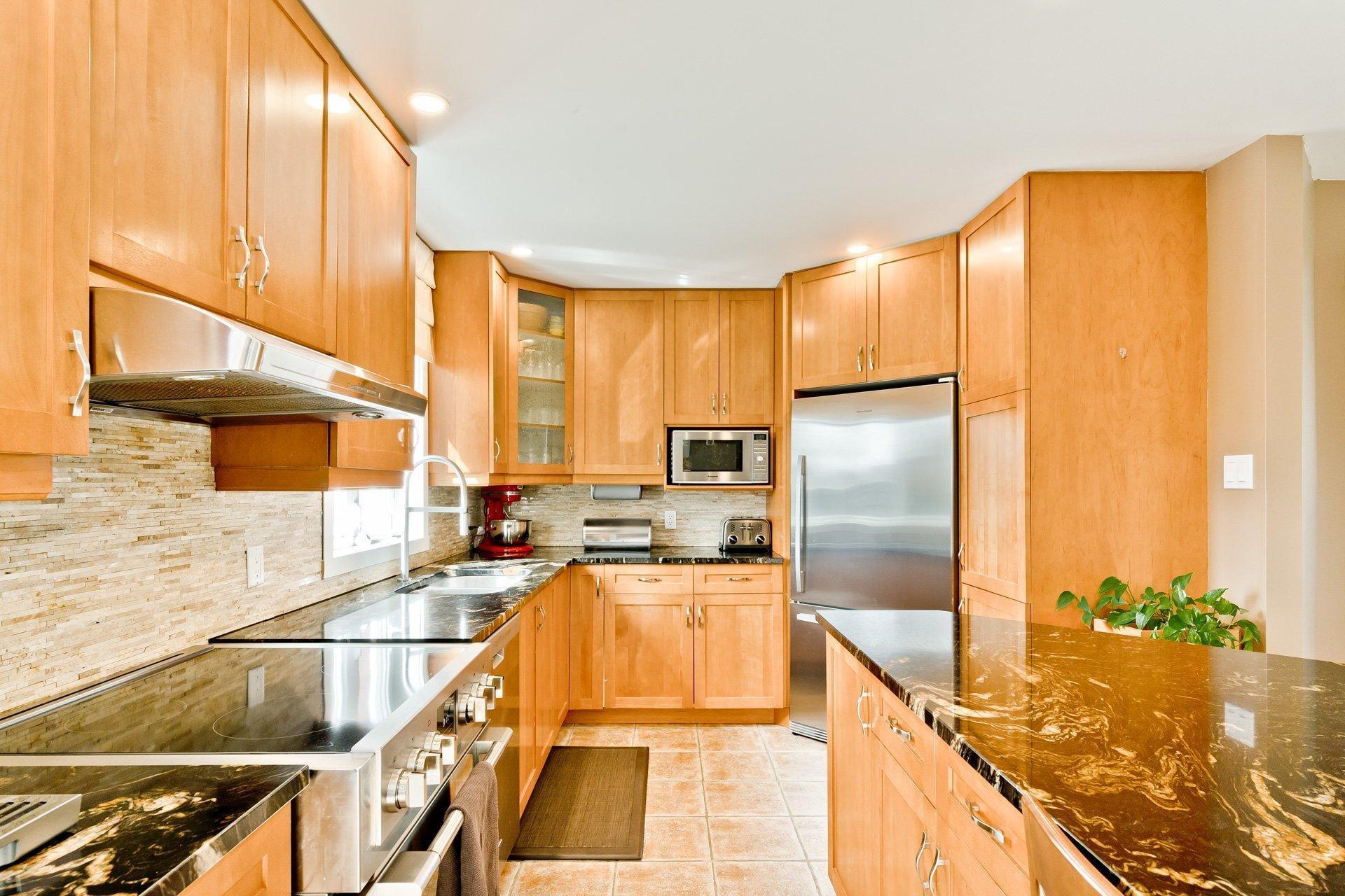 









3270


Rue Marika

,
Sherbrooke (Fleurimont),




QC
J1G5H4

