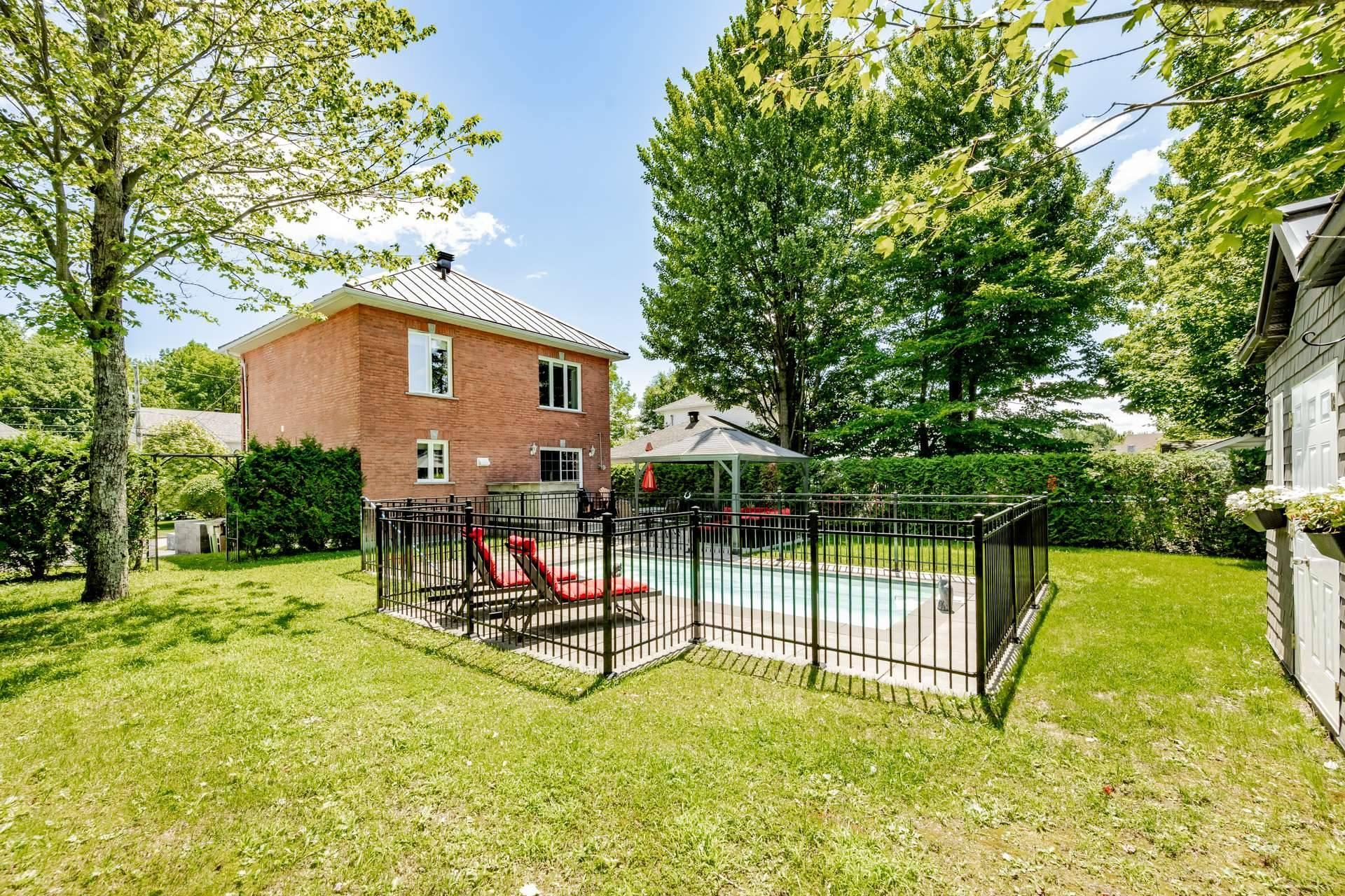 









3270


Rue Marika

,
Sherbrooke (Fleurimont),




QC
J1G5H4

