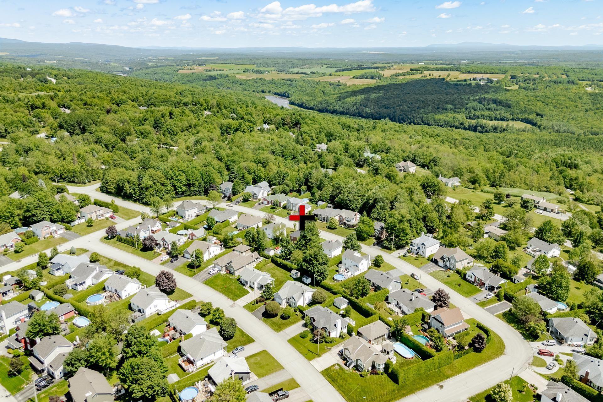 









3270


Rue Marika

,
Sherbrooke (Fleurimont),




QC
J1G5H4

