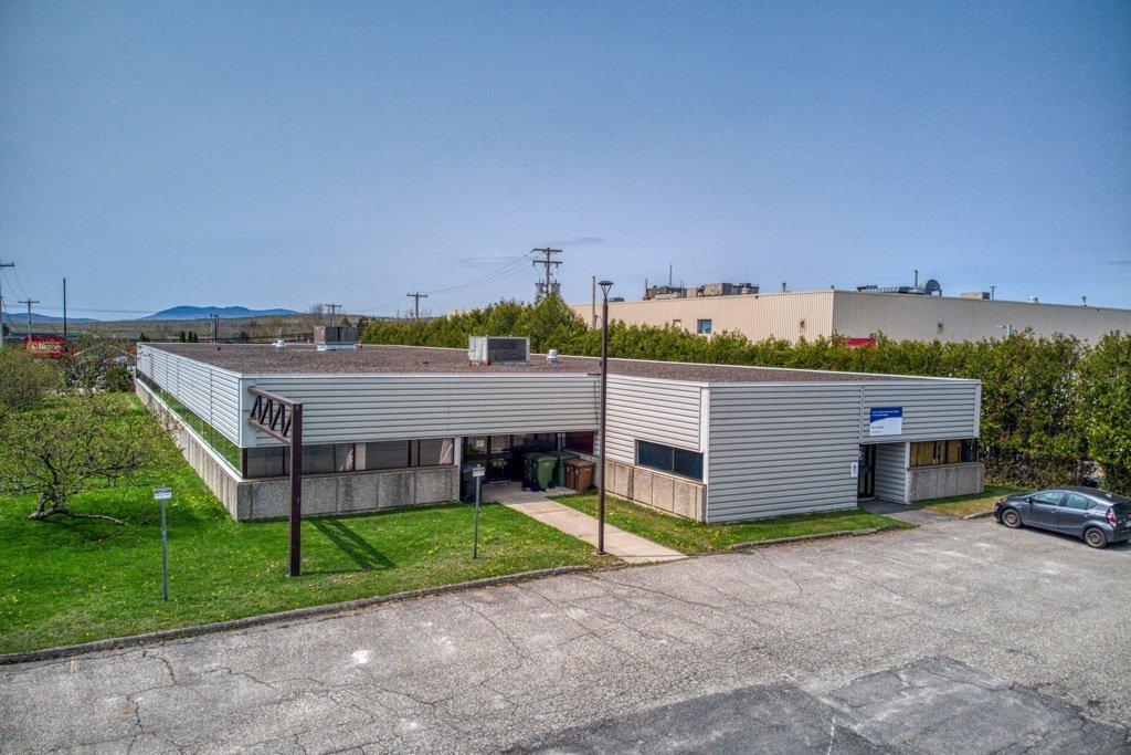 









3700


Rue Laval

,
Lac-Mégantic,




QC
G6B1A4

