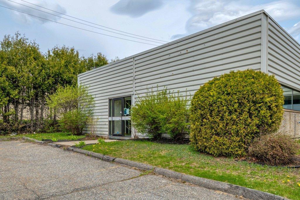 









3700


Rue Laval

,
Lac-Mégantic,




QC
G6B1A4

