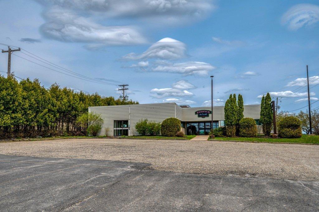 









3700


Rue Laval

,
Lac-Mégantic,




QC
G6B1A4

