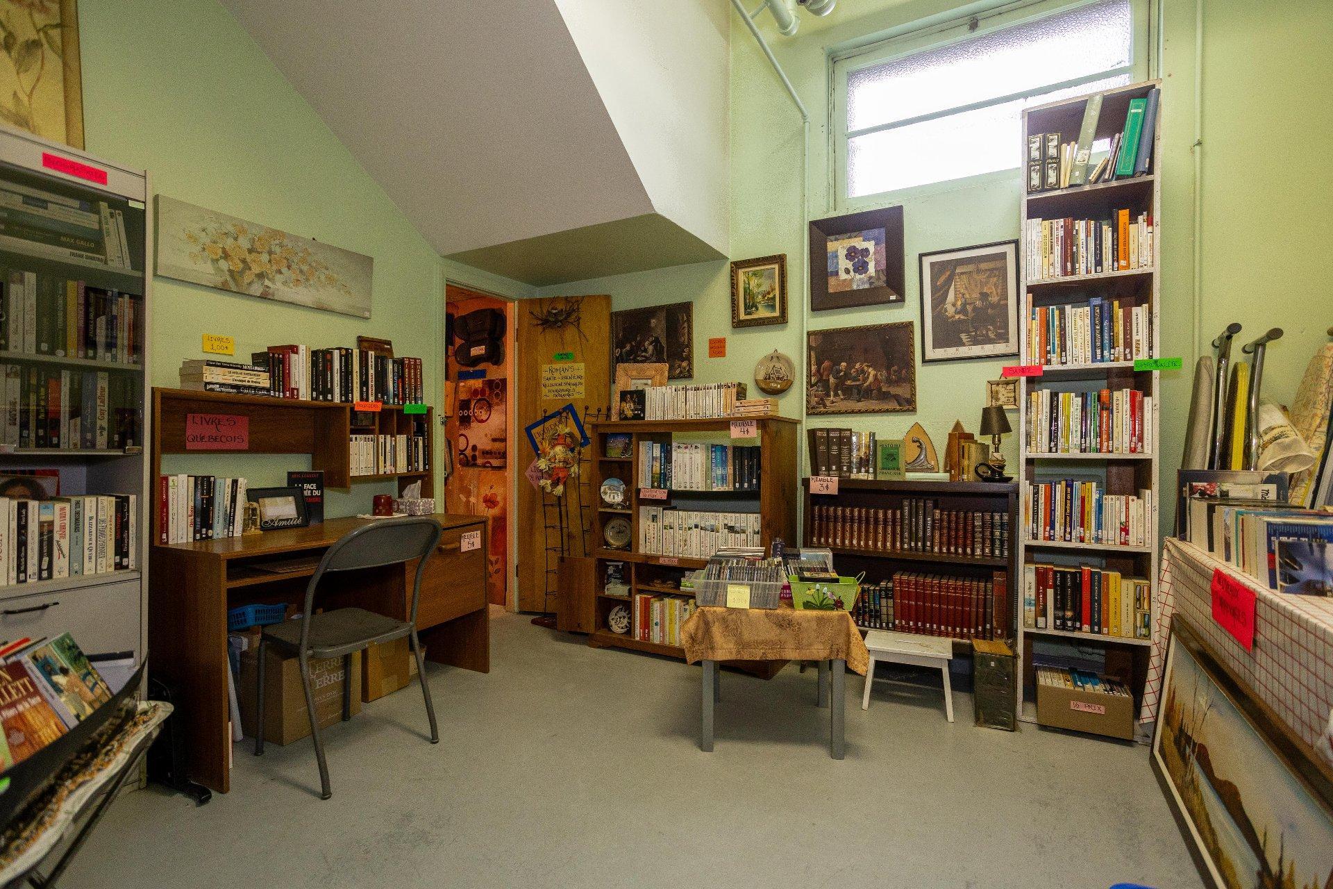 









1795


114e Avenue

,
Shawinigan,




QC
G9P2C5

