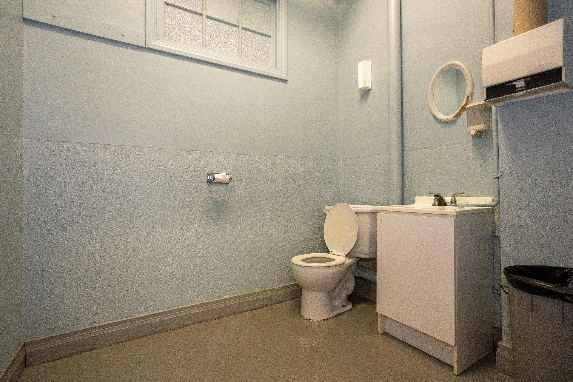 









1795


114e Avenue

,
Shawinigan,




QC
G9P2C5

