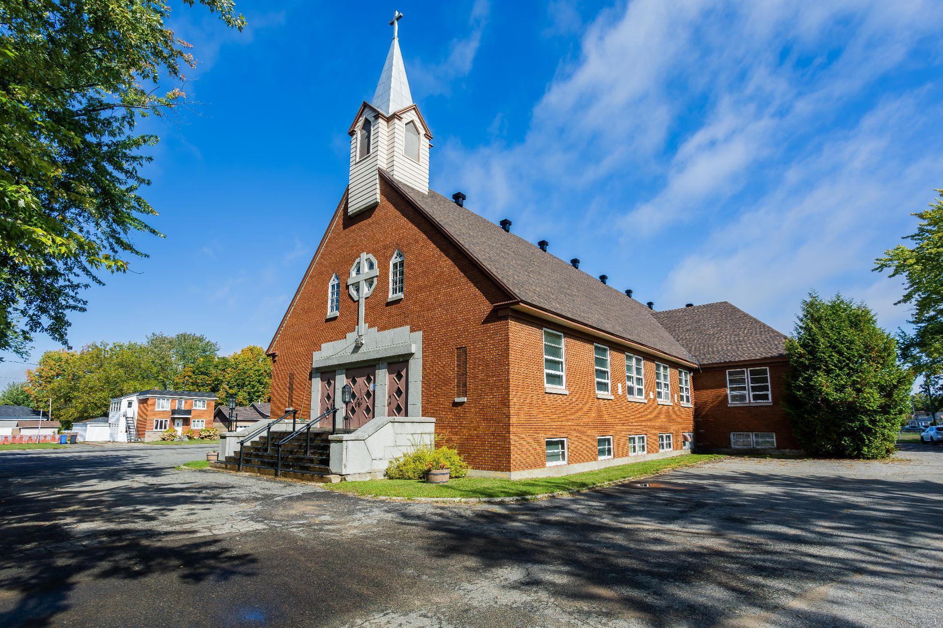 









1795


114e Avenue

,
Shawinigan,




QC
G9P2C5

