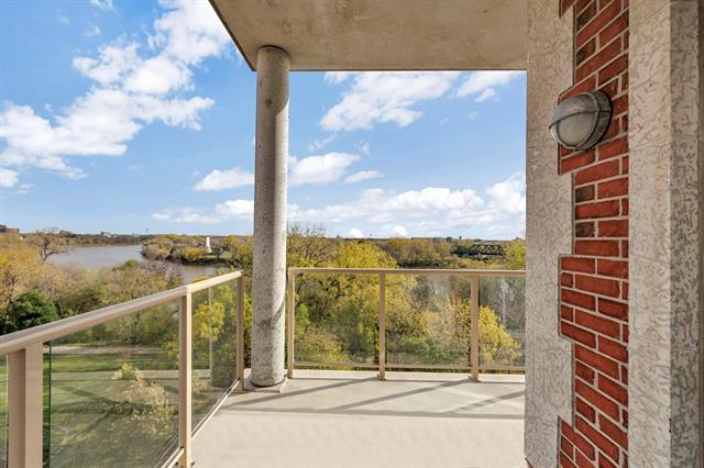 









280


Waterfront

DR, 501,
Winnipeg,




MB
R3B 0C2

