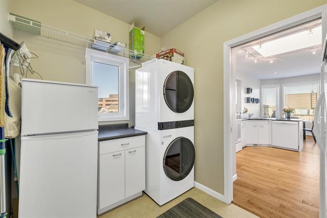 









123


Victor Lewis

DR, 12,
Winnipeg,




MB
R3P 2L9

