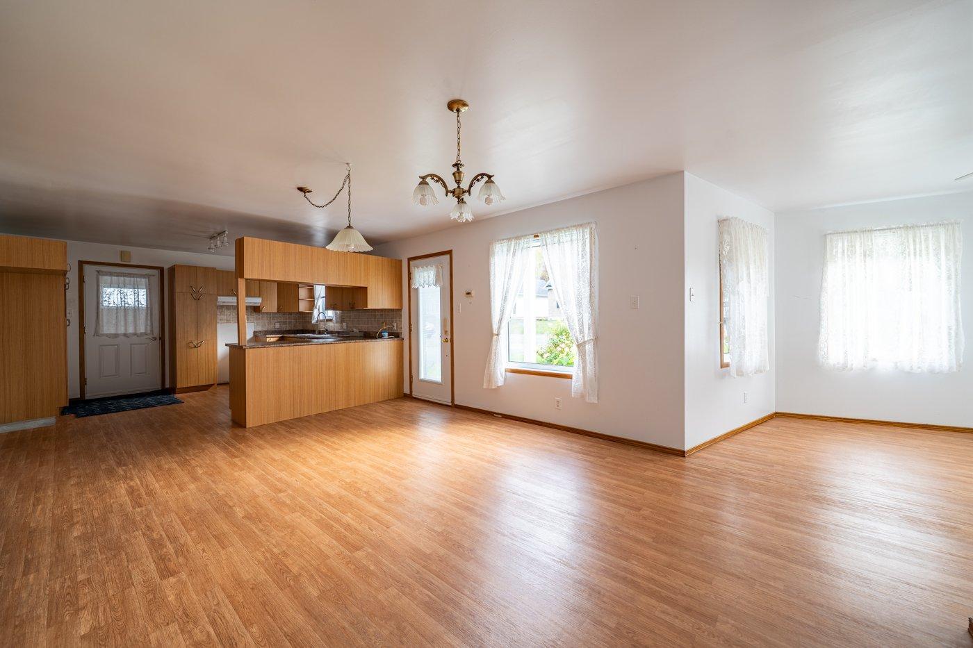 









1


Rue Gilbert

,
Val-des-Sources,




QC
J1T4V9

