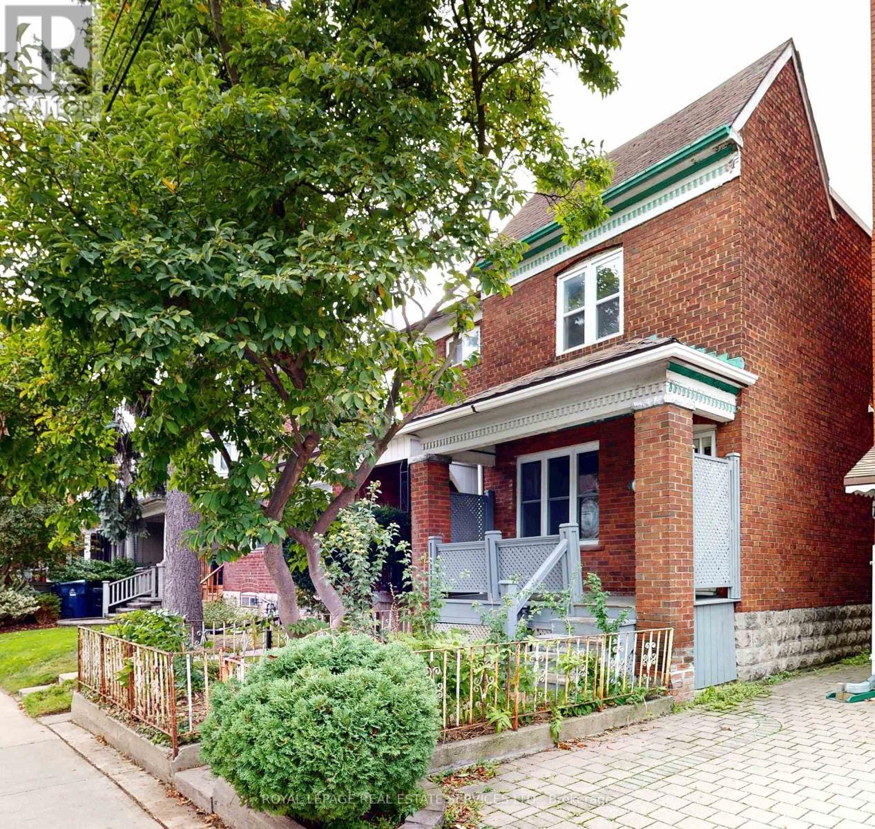 












196 MARKHAM STREET

,
Toronto,




Ontario
M6J2G6

