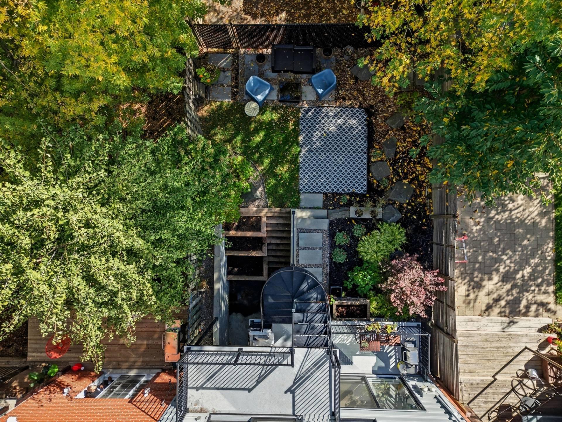 









2434


Rue Knox

,
Montréal (Le Sud-Ouest),




QC
H3K1P9

