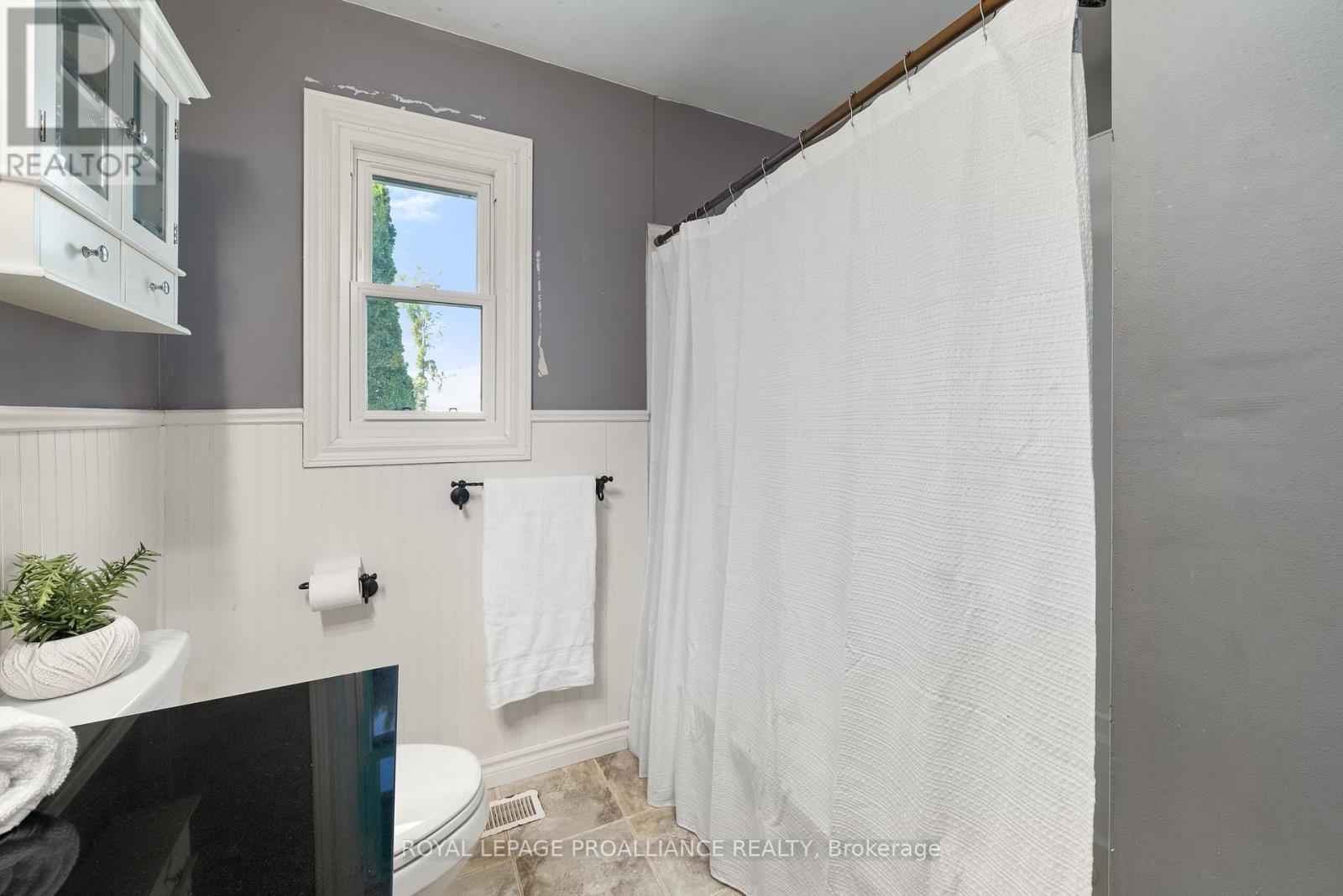 












1067 AIRPORT PARKWAY

,
Belleville (Belleville Ward),




Ontario
K8N4Z6

