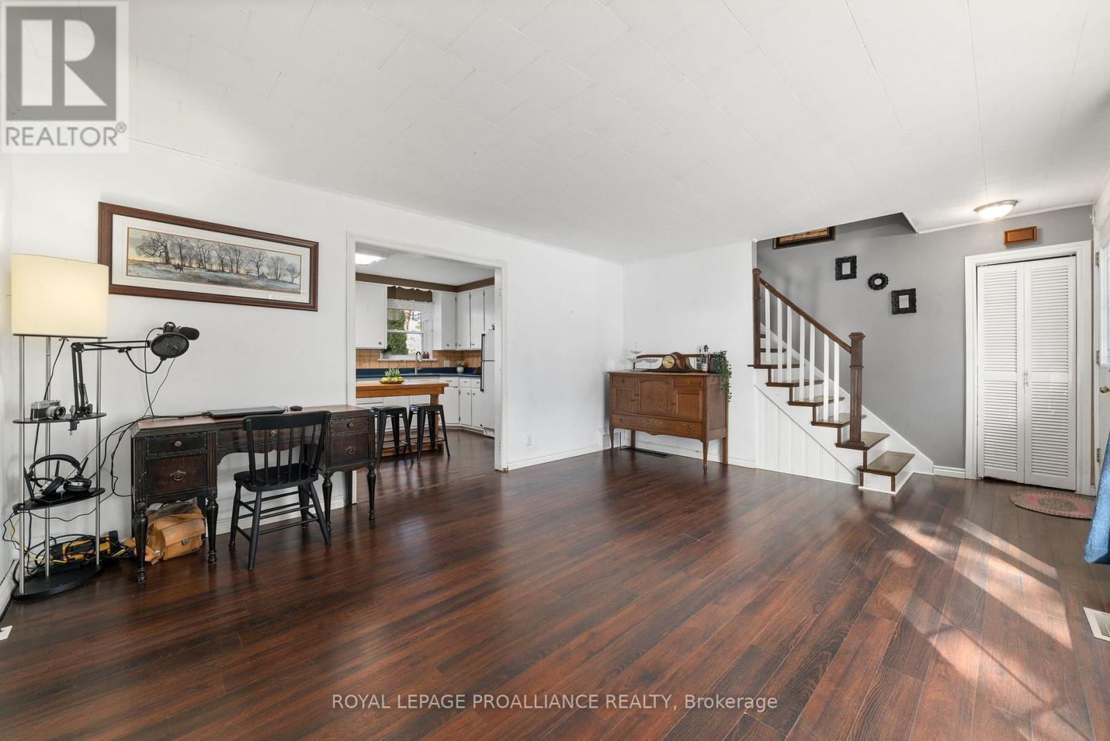 












1067 AIRPORT PARKWAY

,
Belleville (Belleville Ward),




Ontario
K8N4Z6

