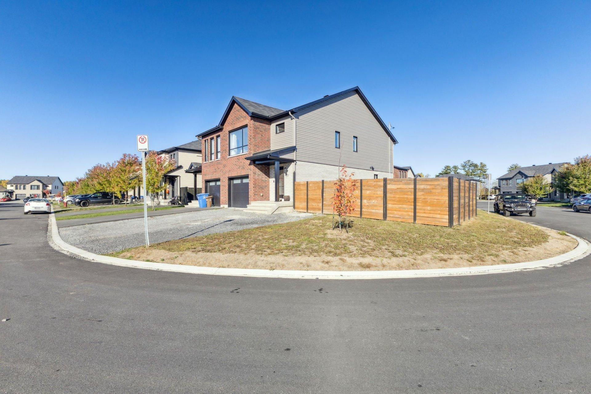









177


Rue du Petit-Village

,
Gatineau (Masson-Angers),




QC
J8M1Z6


