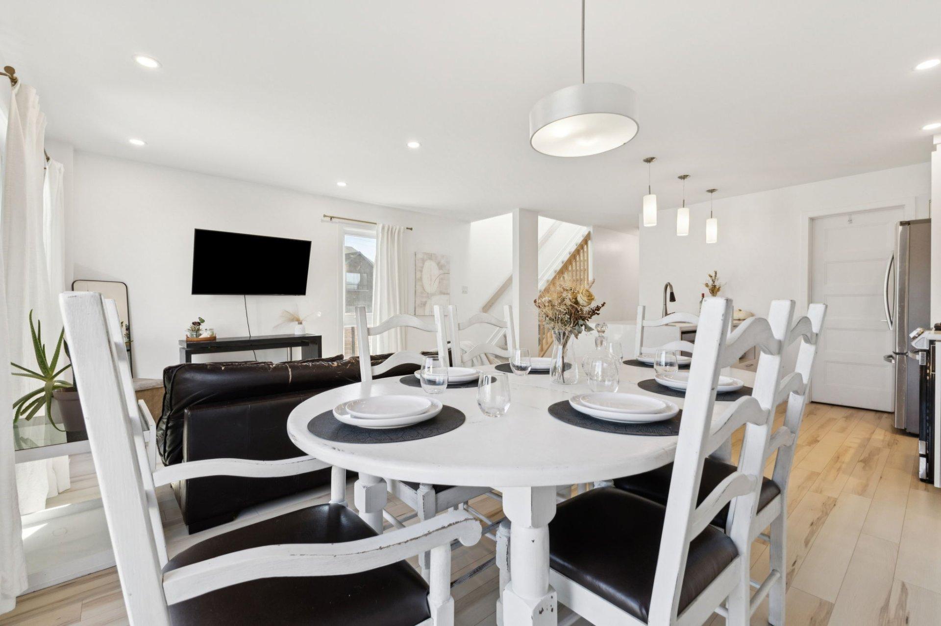 









177


Rue du Petit-Village

,
Gatineau (Masson-Angers),




QC
J8M1Z6

