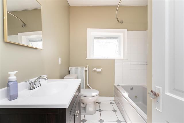 









326


Eveline

ST,
Selkirk,




MB
R1A 1M7

