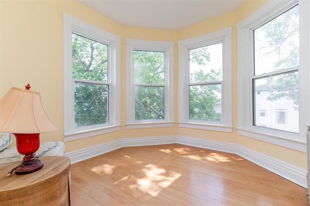 









326


Eveline

ST,
Selkirk,




MB
R1A 1M7

