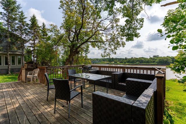 









326


Eveline

ST,
Selkirk,




MB
R1A 1M7

