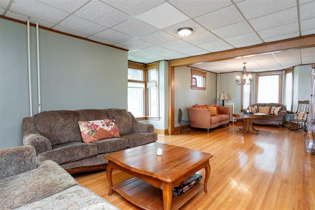 









326


Eveline

ST,
Selkirk,




MB
R1A 1M7

