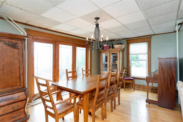 









326


Eveline

ST,
Selkirk,




MB
R1A 1M7

