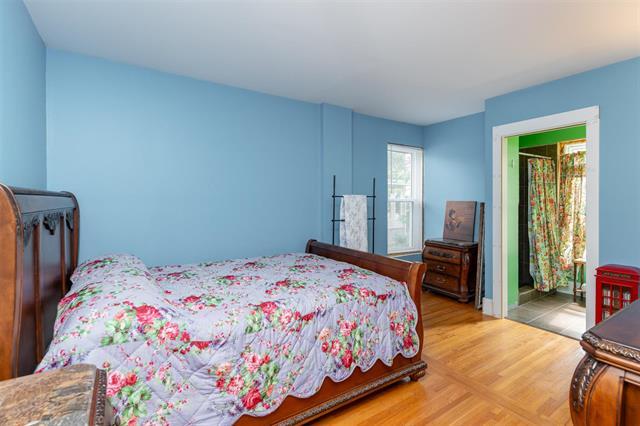 









326


Eveline

ST,
Selkirk,




MB
R1A 1M7

