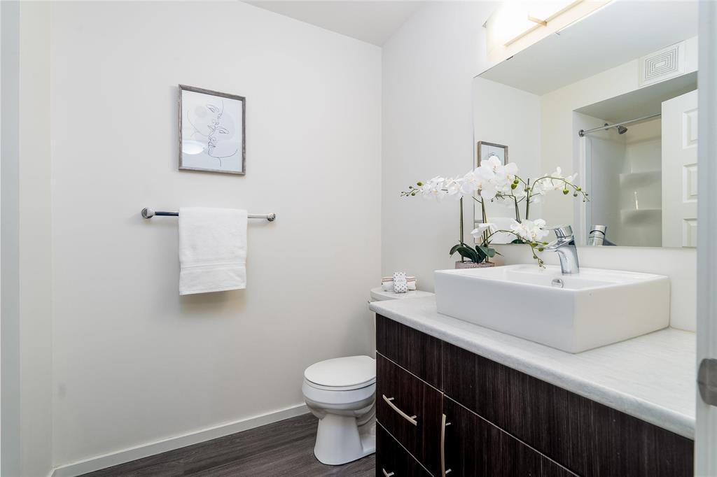 












114 155 Peguis Street

,
Winnipeg,




Manitoba
R3W0M8

