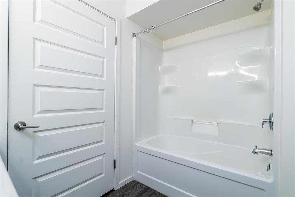 












114 155 Peguis Street

,
Winnipeg,




Manitoba
R3W0M8

