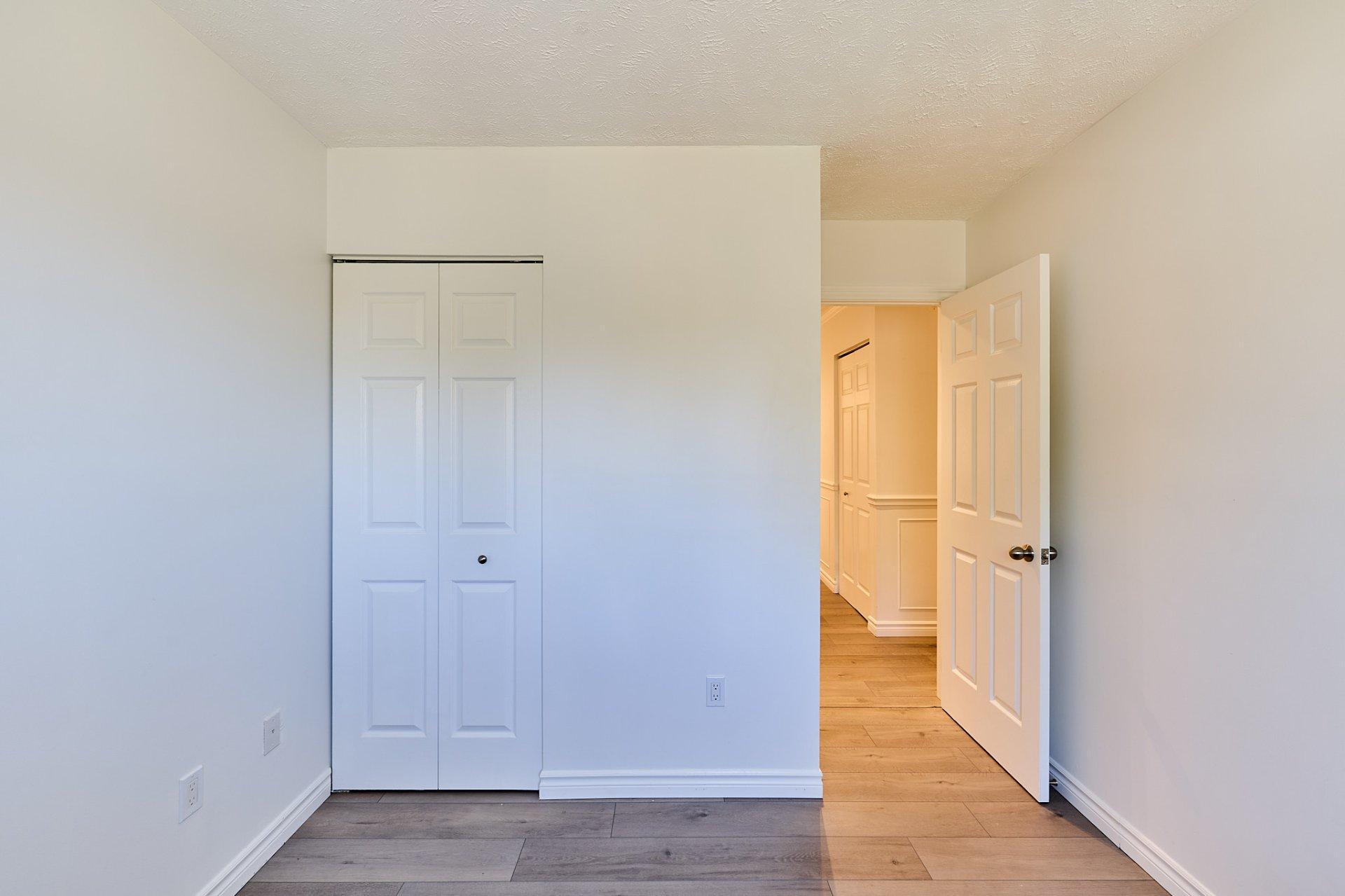 









100


Rue du Lac

, 403,
Sherbrooke (Brompton/Rock Forest/Saint-Élie/Deauville),




QC
J1N3M8

