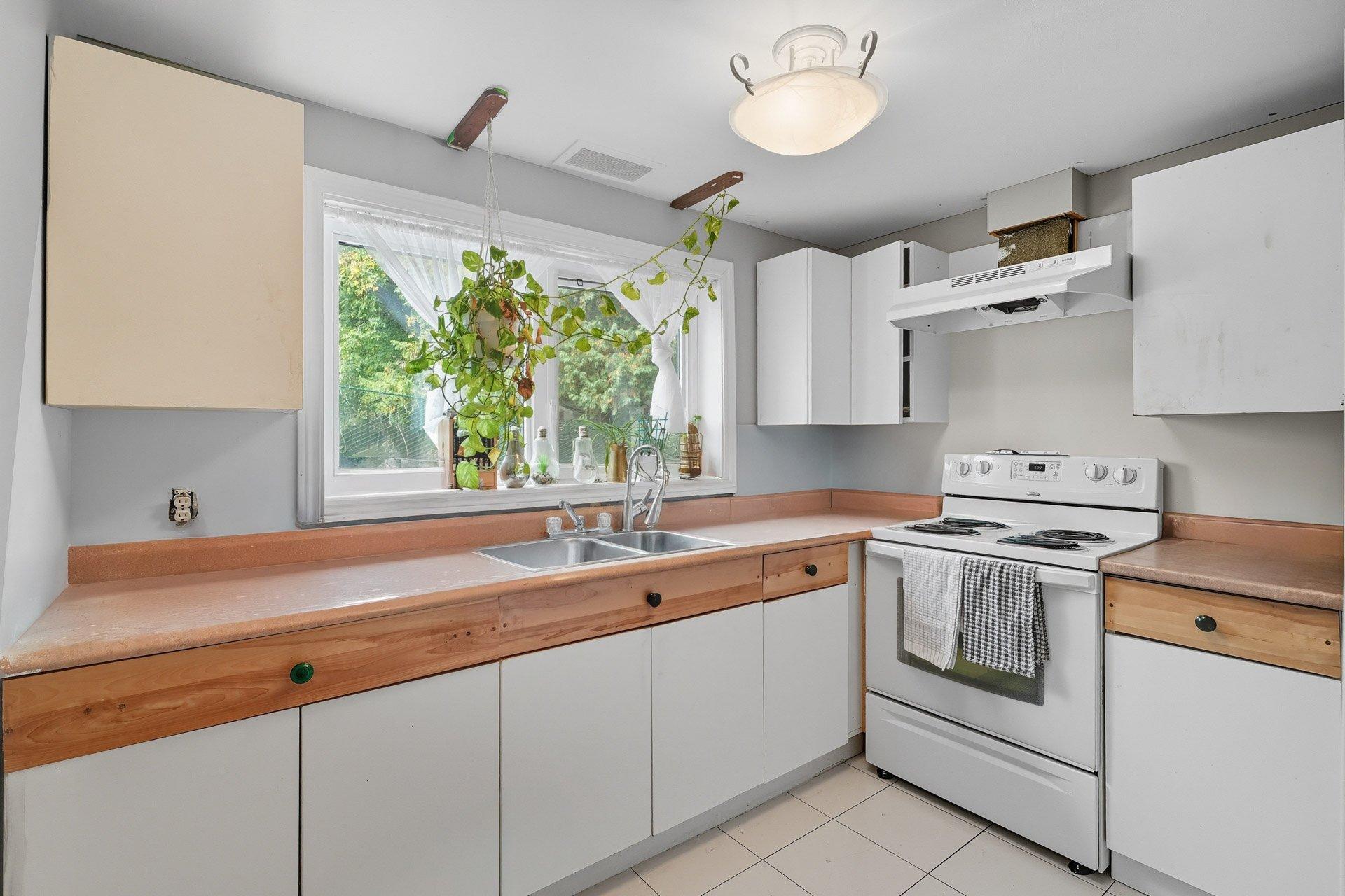 









101


Rue des Oliviers

,
Gatineau (Hull),




QC
J8Y1P3

