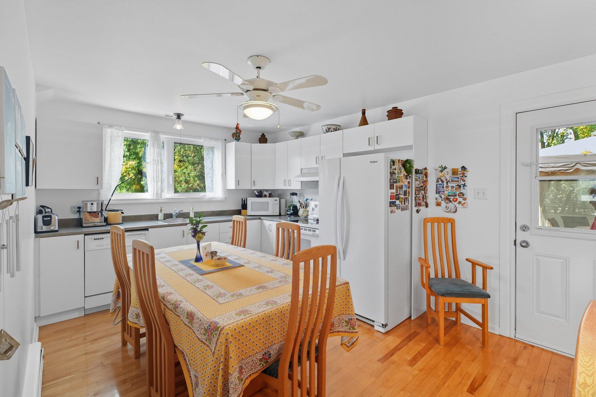 









101


Rue des Oliviers

,
Gatineau (Hull),




QC
J8Y1P3

