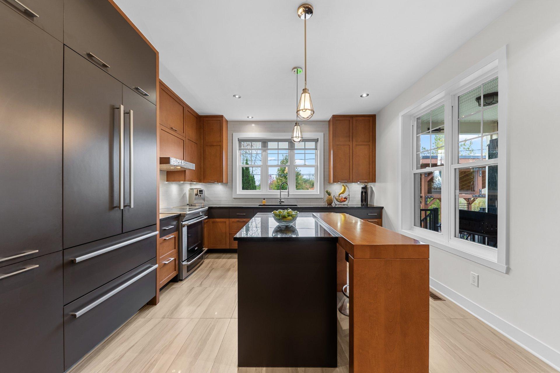 









4057


Rue des Bolets

,
Saint-Bruno-de-Montarville,




QC
J3V0C9

