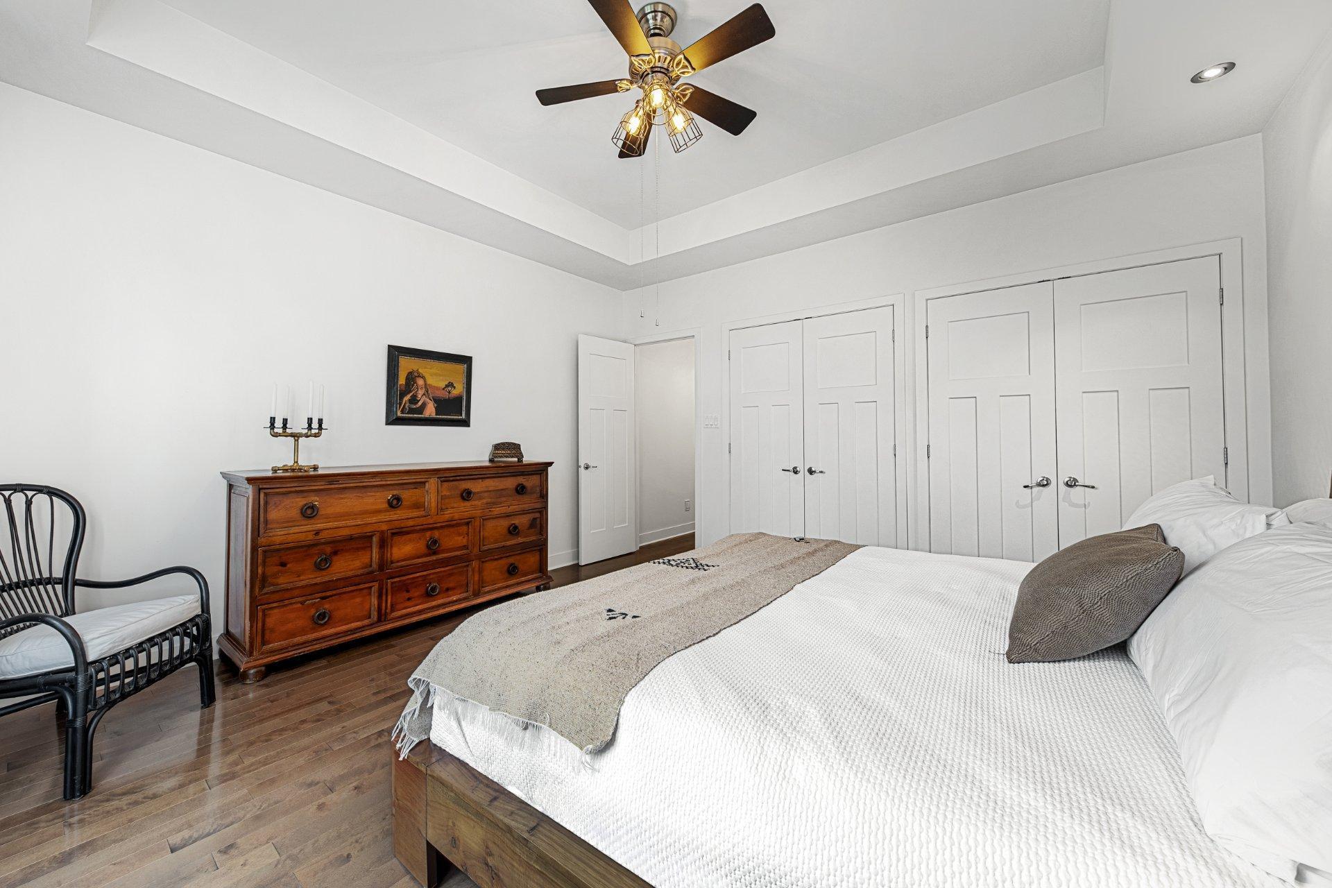 









4057


Rue des Bolets

,
Saint-Bruno-de-Montarville,




QC
J3V0C9

