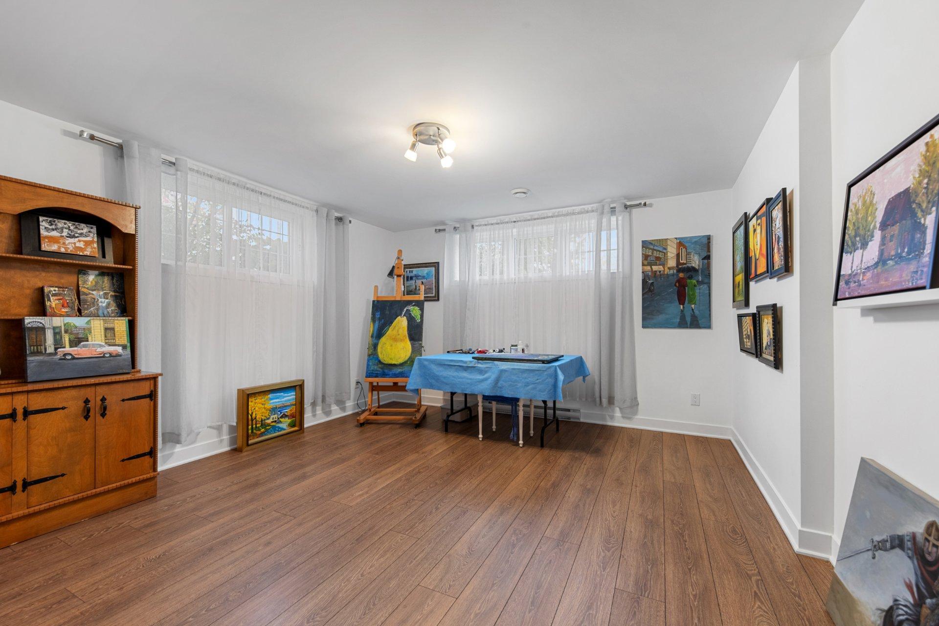 









4057


Rue des Bolets

,
Saint-Bruno-de-Montarville,




QC
J3V0C9

