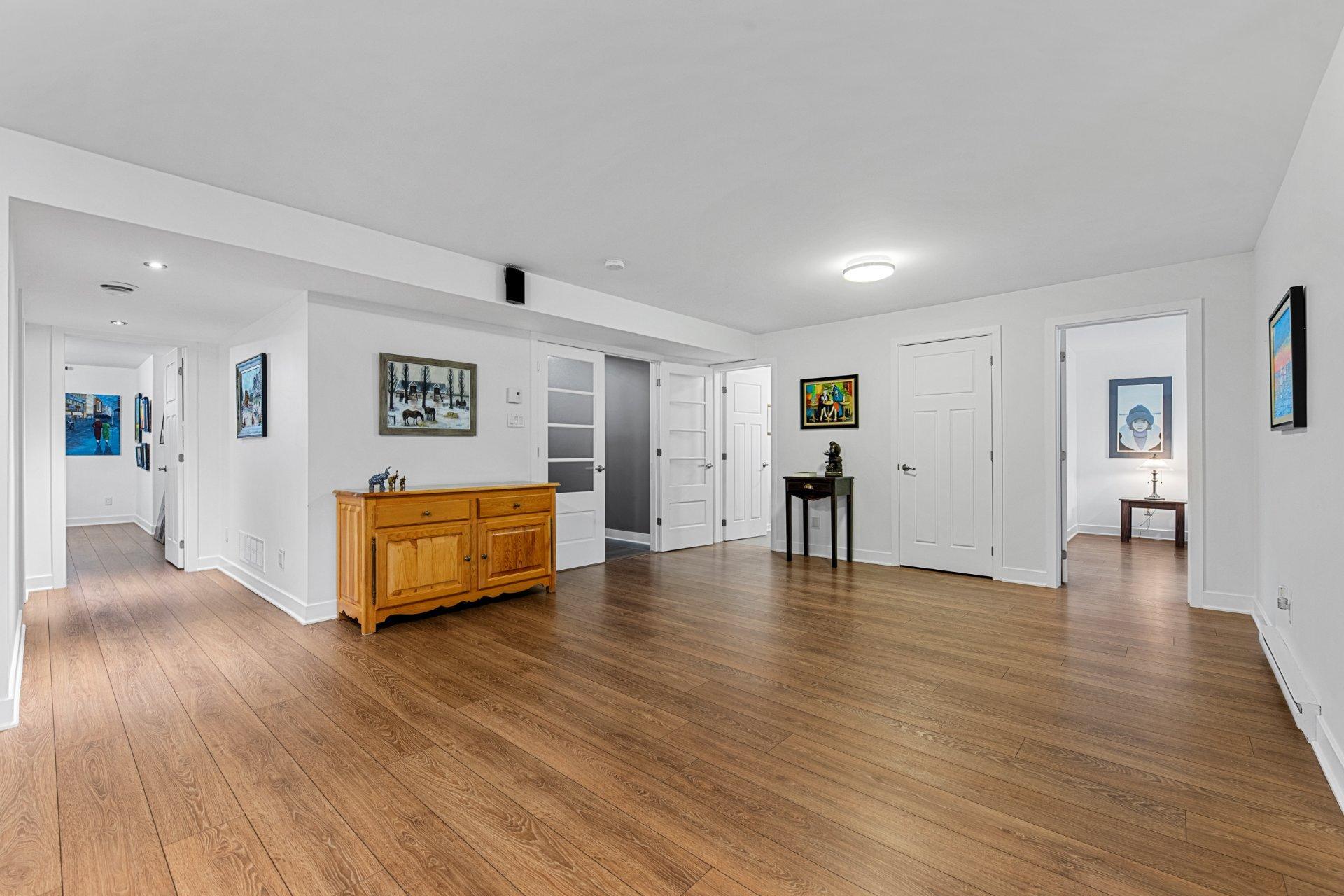 









4057


Rue des Bolets

,
Saint-Bruno-de-Montarville,




QC
J3V0C9

