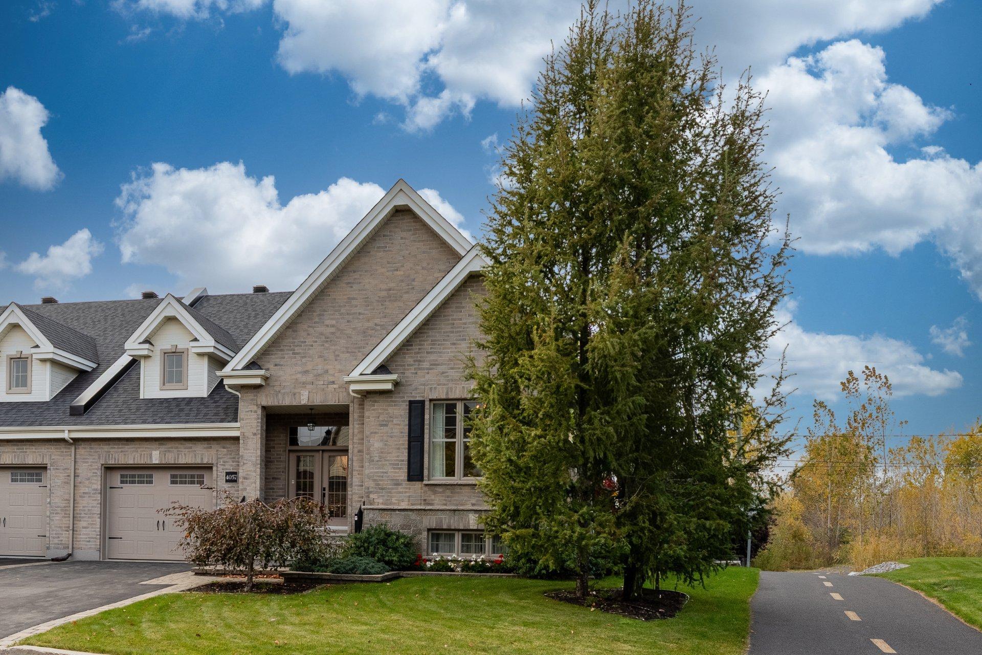 









4057


Rue des Bolets

,
Saint-Bruno-de-Montarville,




QC
J3V0C9

