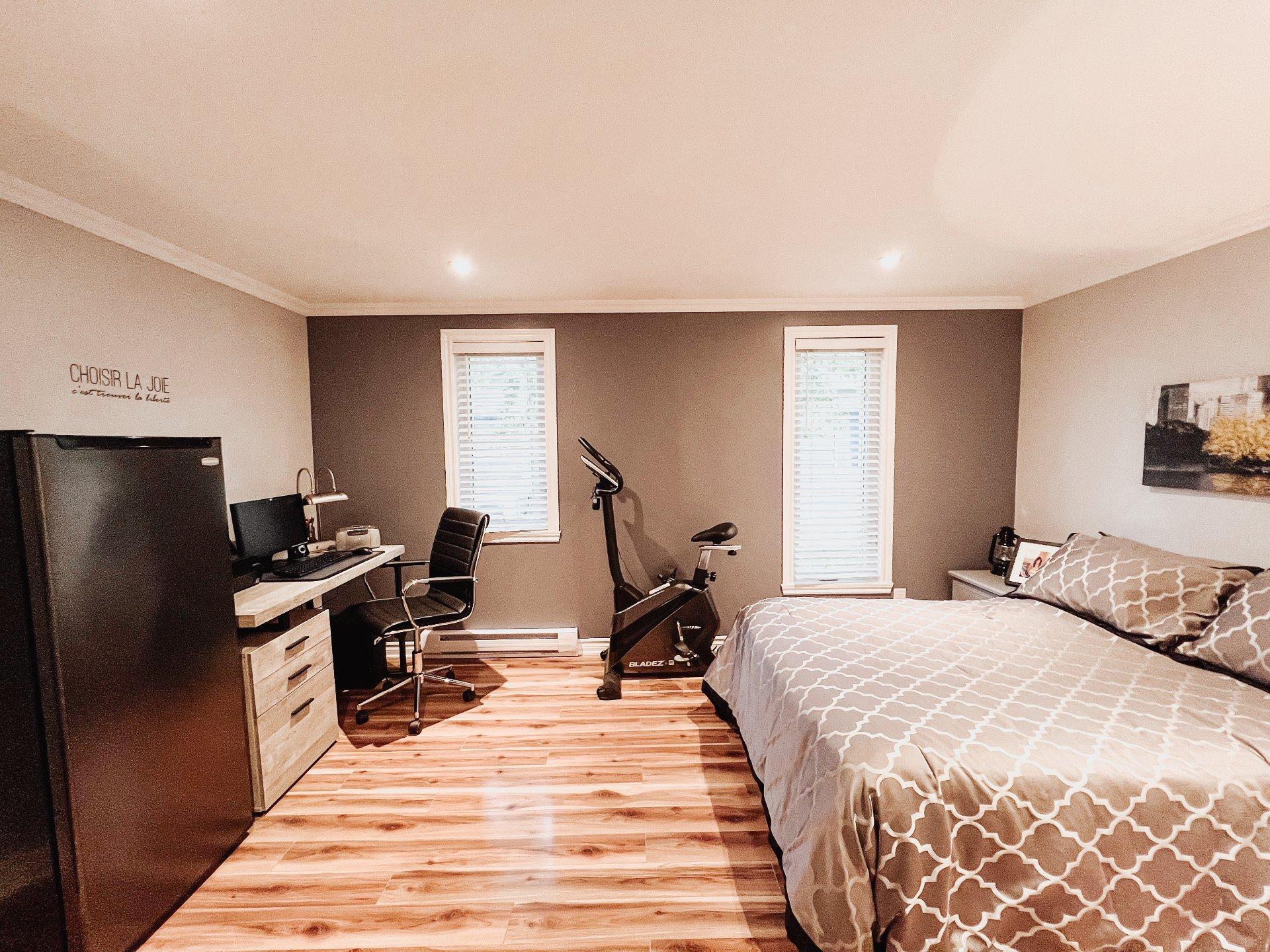 









93


9e Rue

,
Saint-Jean-sur-Richelieu,




QC
J2Y1A5

