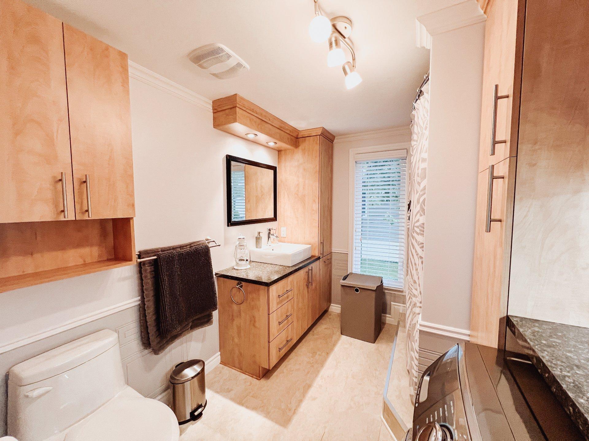 









93


9e Rue

,
Saint-Jean-sur-Richelieu,




QC
J2Y1A5

