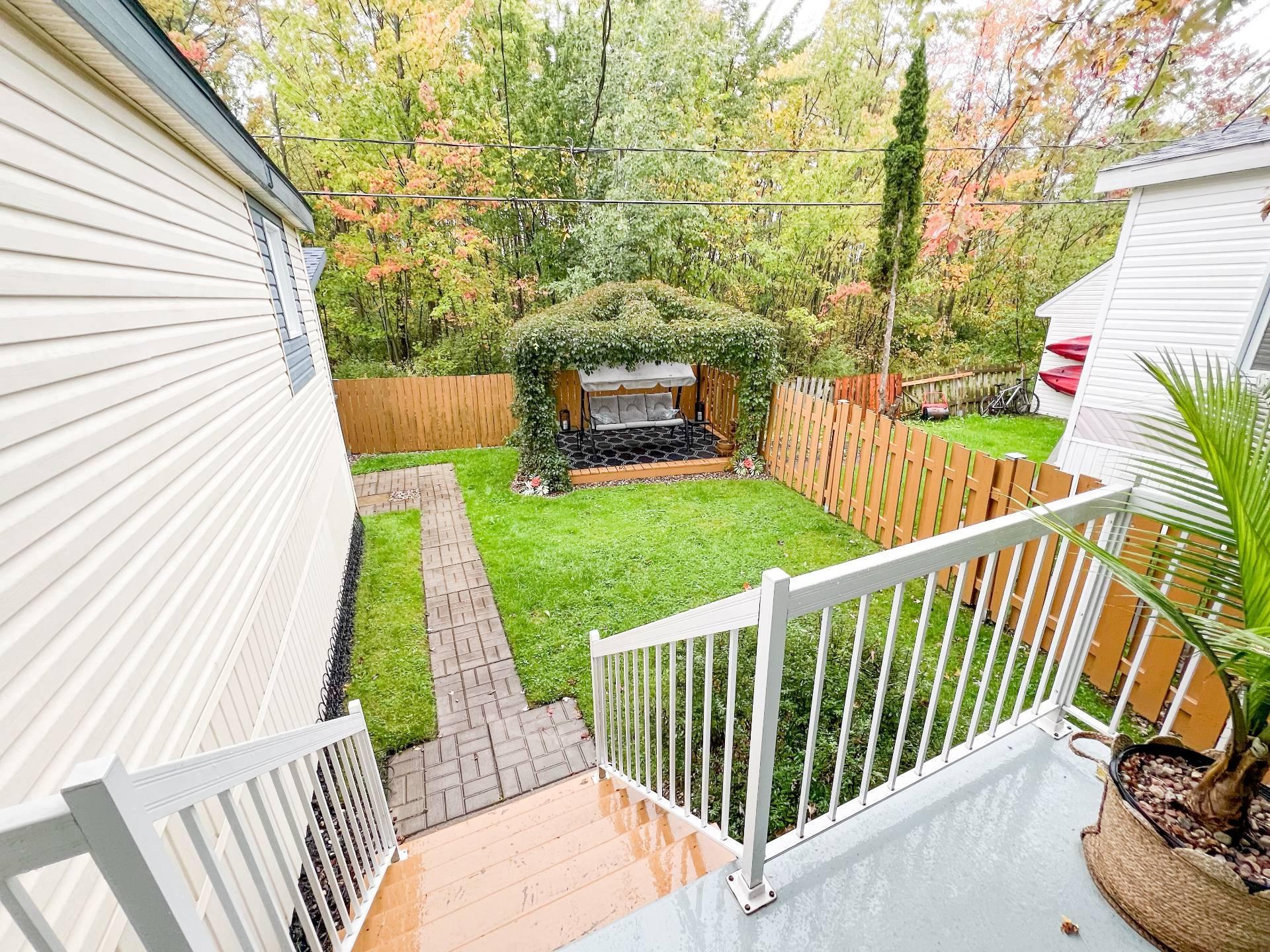 









93


9e Rue

,
Saint-Jean-sur-Richelieu,




QC
J2Y1A5

